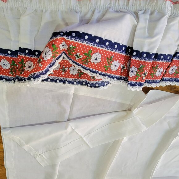 VTG Kitchen Cafe Curtain NOS 3 Pc Red & White Floral Polka Dot Panels Penneys - Picture 10 of 12